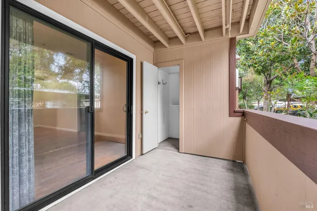 $300,000 | 8201 Camino Colegio, Unit 221, Rohnert Park, CA 94928