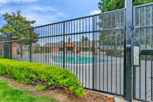 $300,000 | 8201 Camino Colegio, Unit 221, Rohnert Park, CA 94928