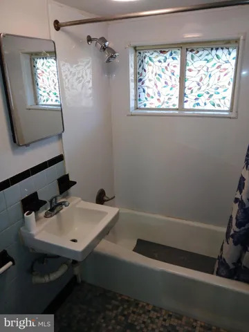 $1,800 | 9 Springfield Road, Unit B, Wrightstown, NJ 08562