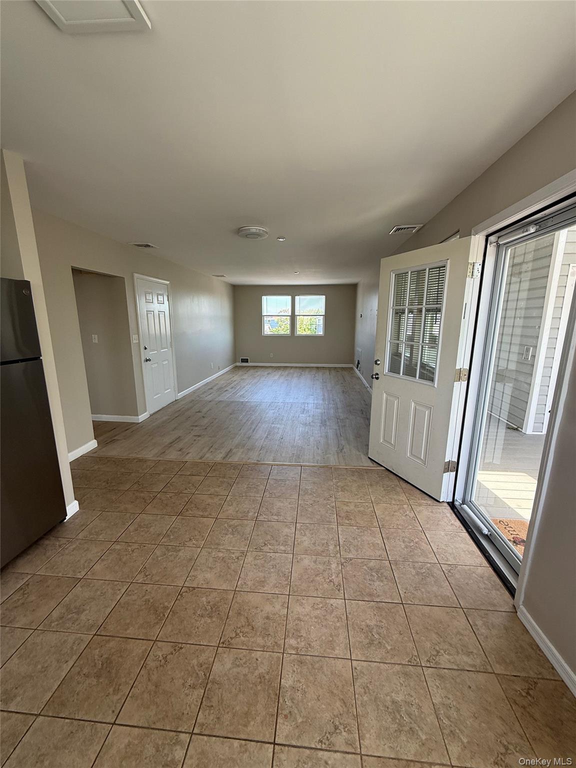 32 Sheridan Road, Unit 2 Babylon, NY 11702 - Photo 8 of 13