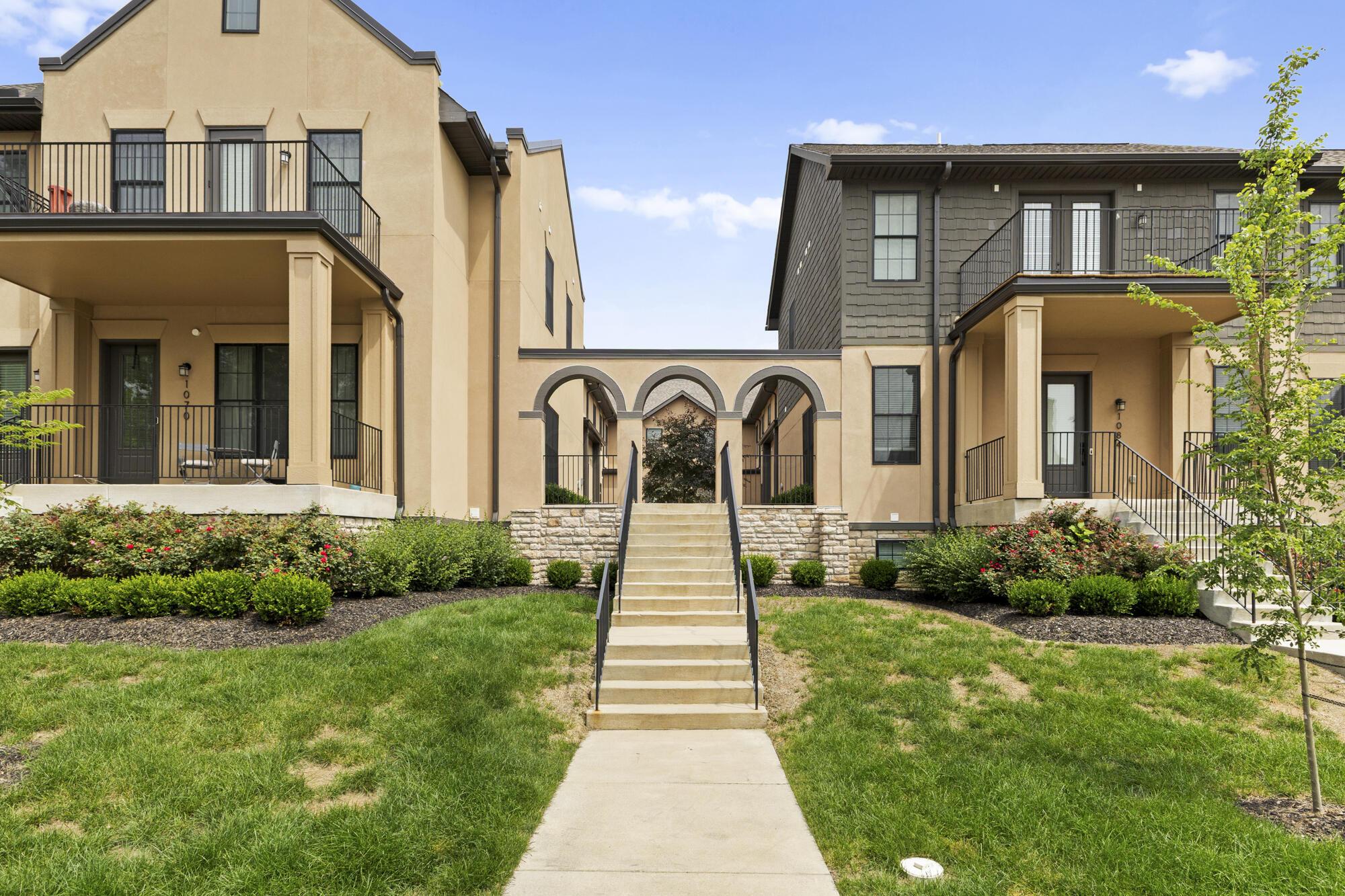 1078 Bryden Road, Unit 6 Columbus, OH 43205 - Photo 2 of 74 4_cs9a1194