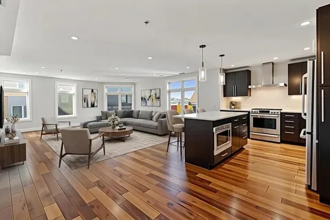 $1,129,000 | 112 West 9th Street, Unit 2, Boston, MA 02127