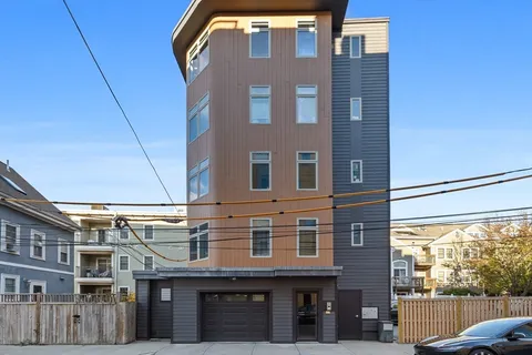 $1,129,000 | 112 West 9th Street, Unit 2, Boston, MA 02127