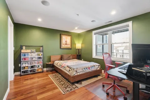 $1,129,000 | 112 West 9th Street, Unit 2, Boston, MA 02127
