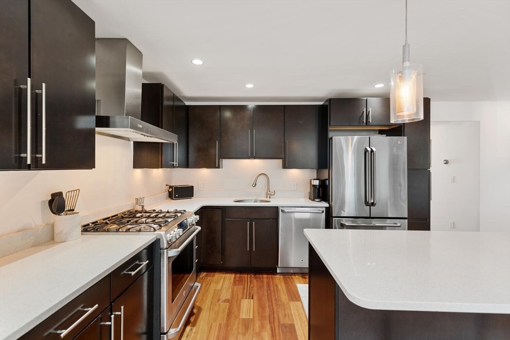 112 West 9th Street, Unit 2 Boston, MA 02127 - Photo 4 of 15