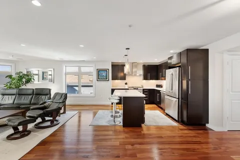 $1,129,000 | 112 West 9th Street, Unit 2, Boston, MA 02127
