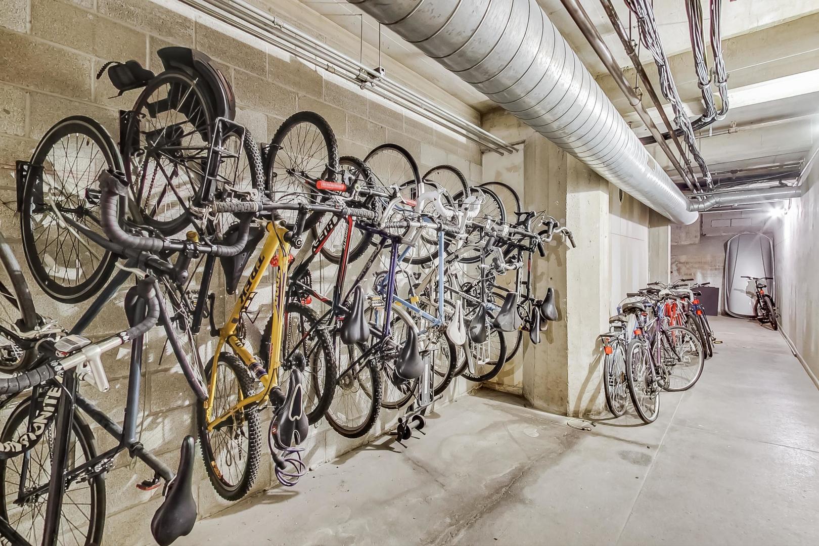 1327 West Washington Boulevard, Unit 2H Chicago, IL 60607 - Photo 29 of 31