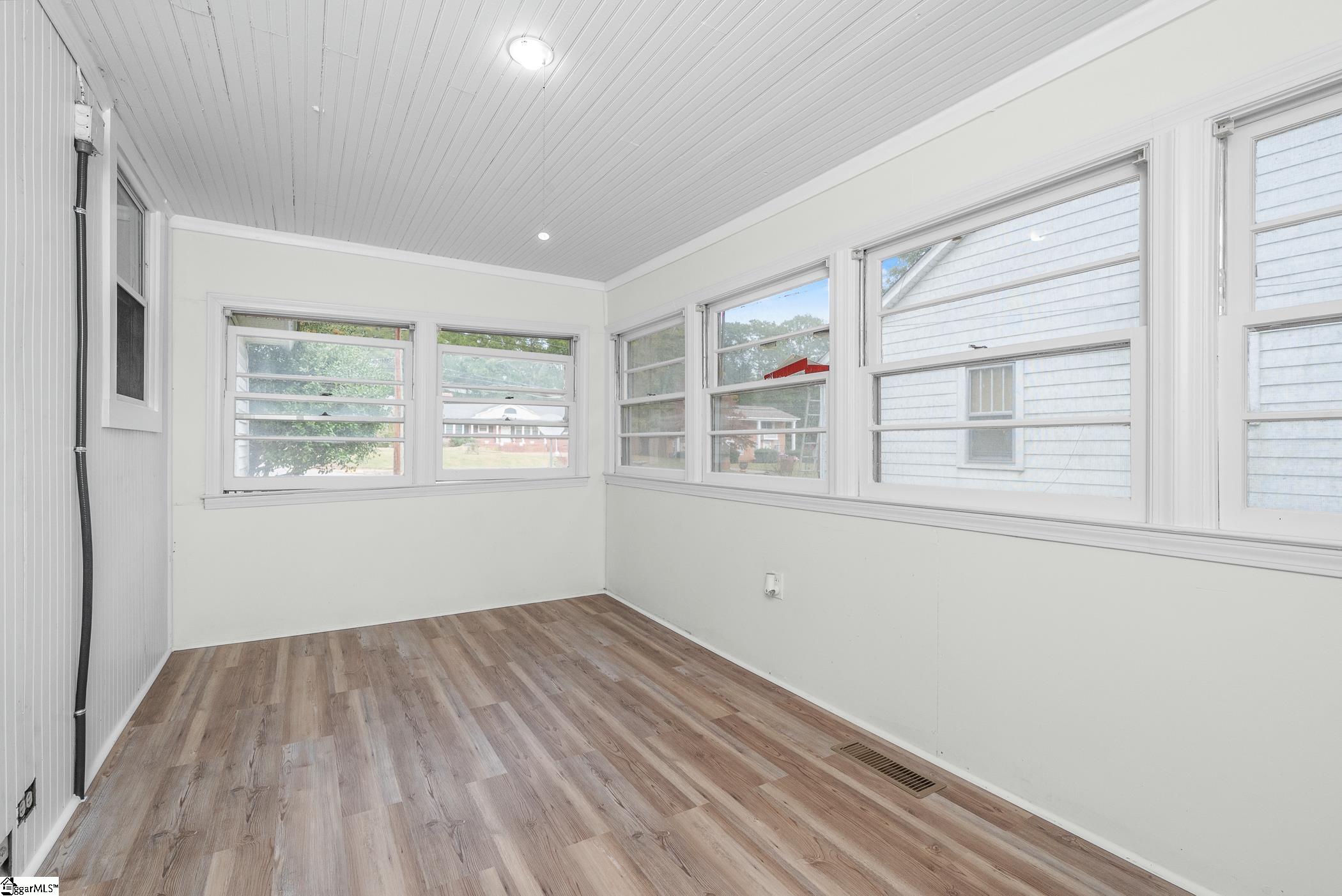 627 Church Street Laurens, SC 29360 - Photo 27 of 43