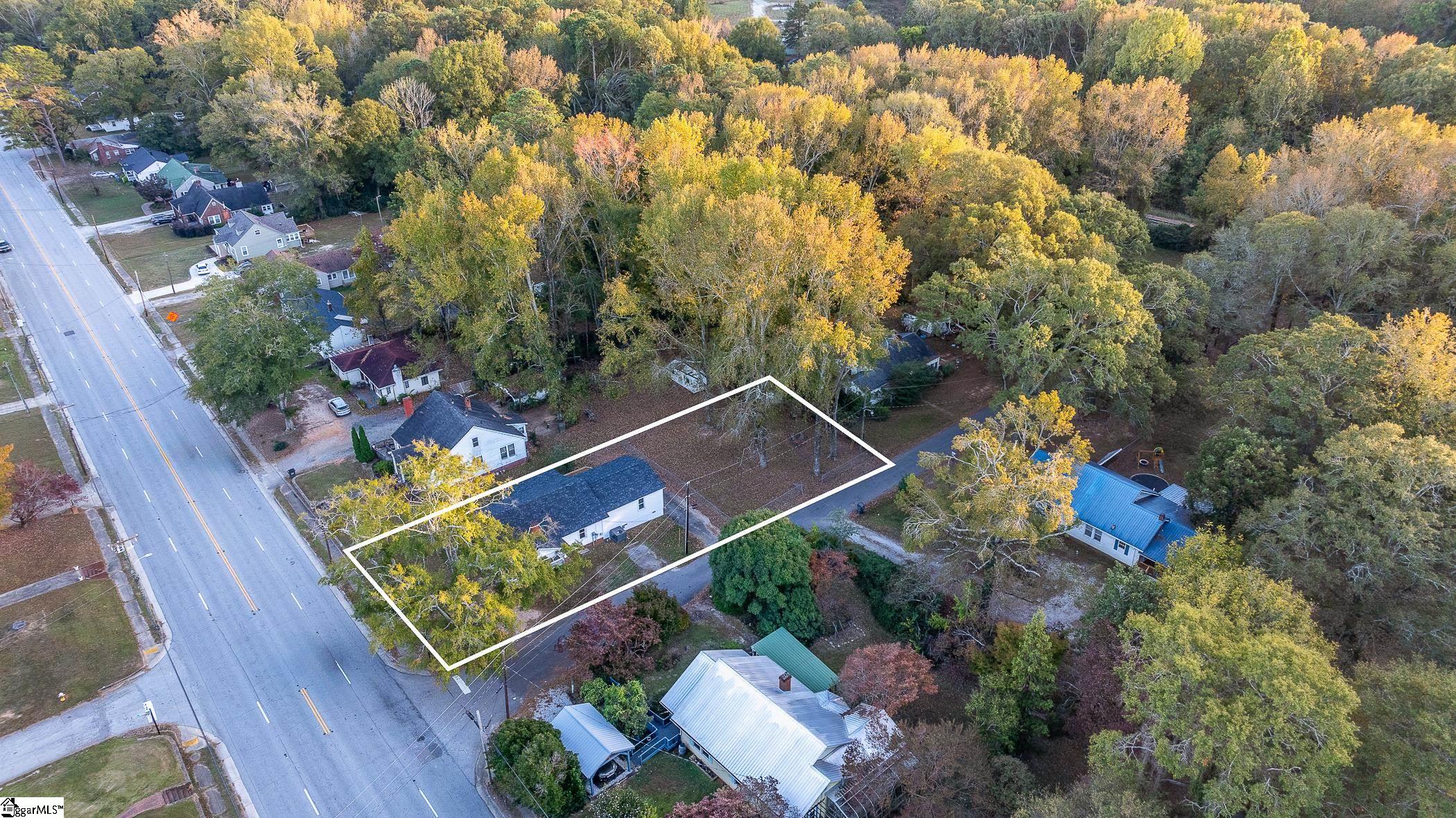 627 Church Street Laurens, SC 29360 - Photo 41 of 43