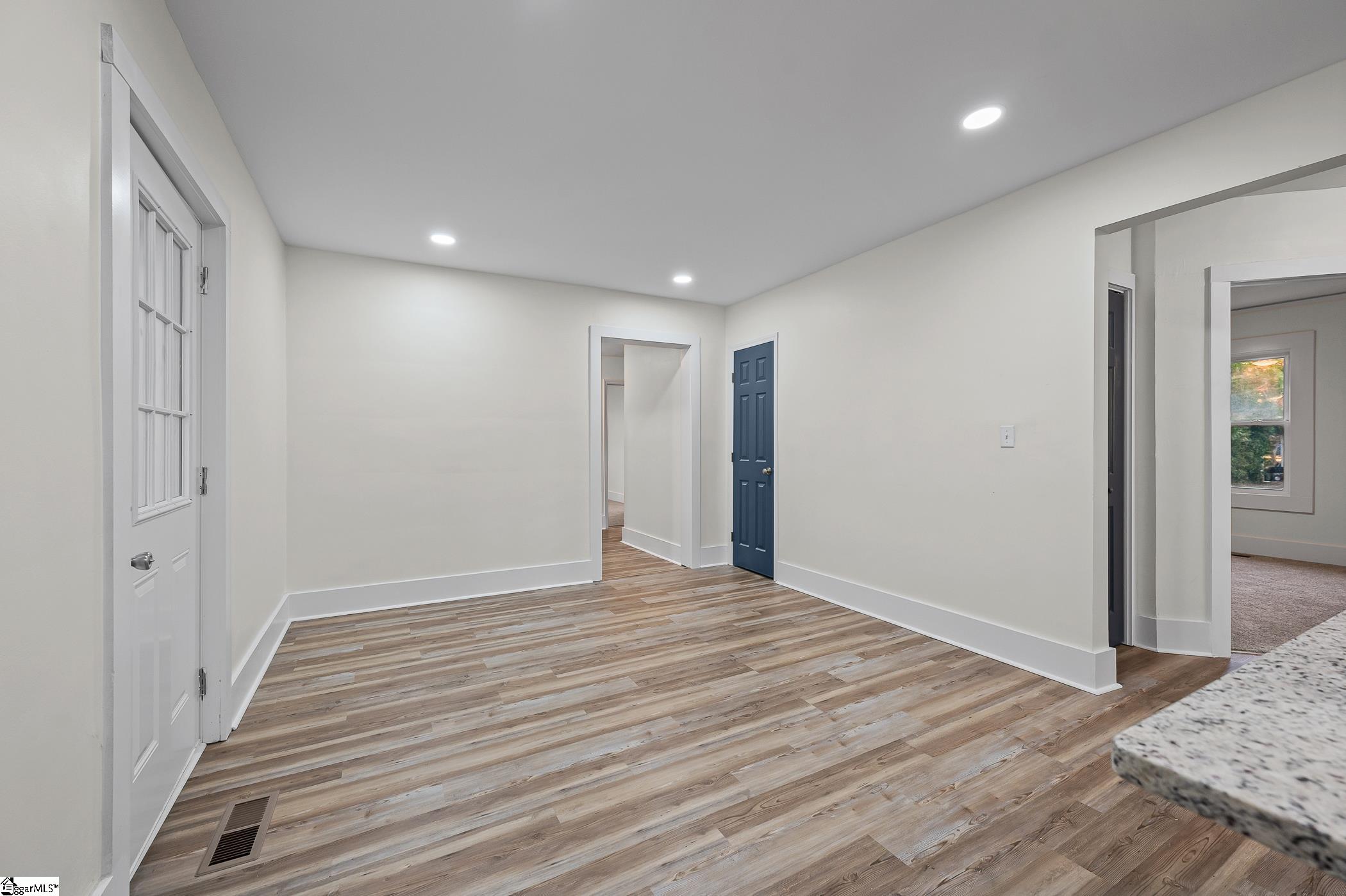 627 Church Street Laurens, SC 29360 - Photo 8 of 43