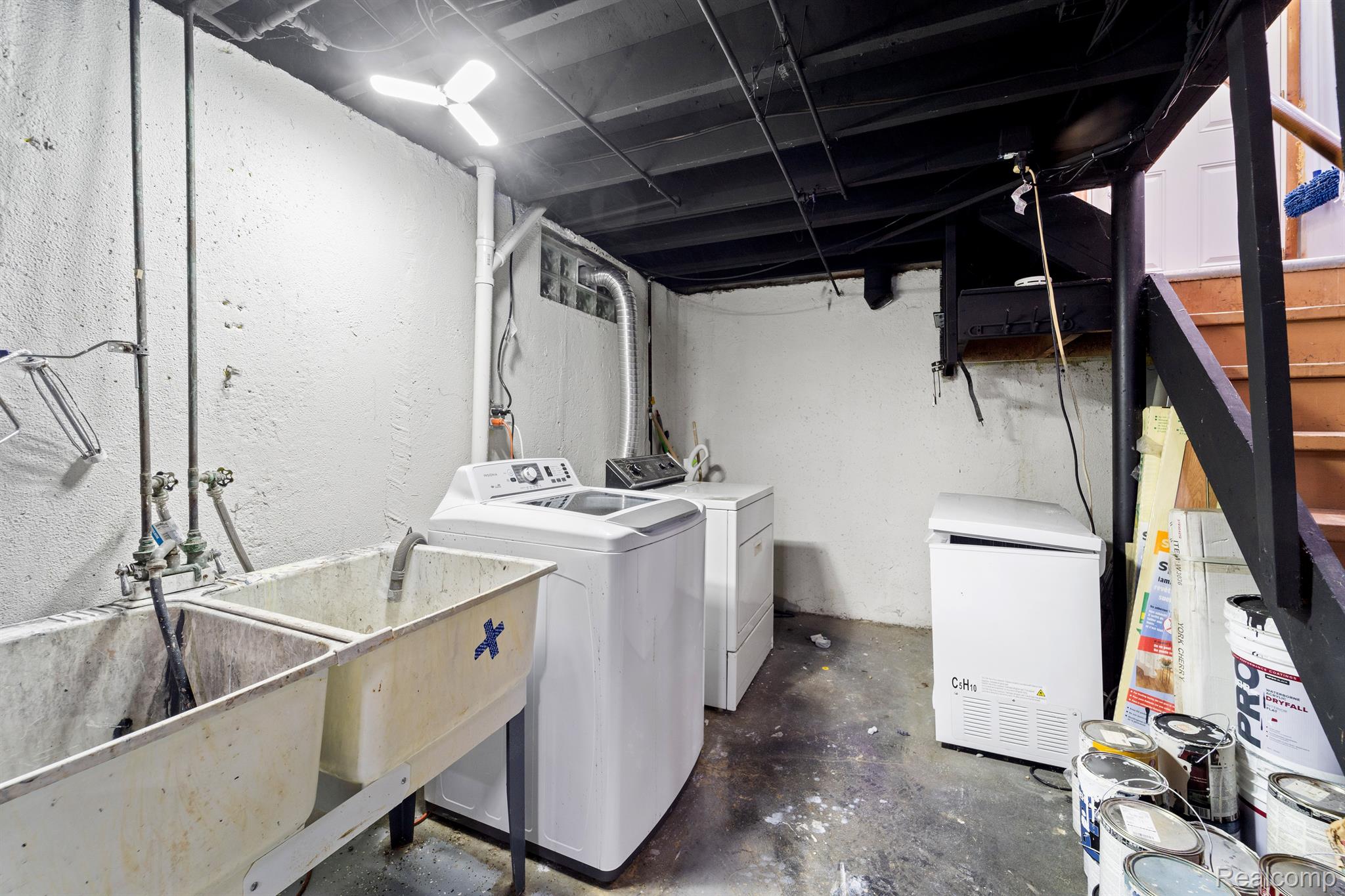 27268 Bunert Road Warren, MI 48088 - Photo 20 of 24 Gallery Image 20