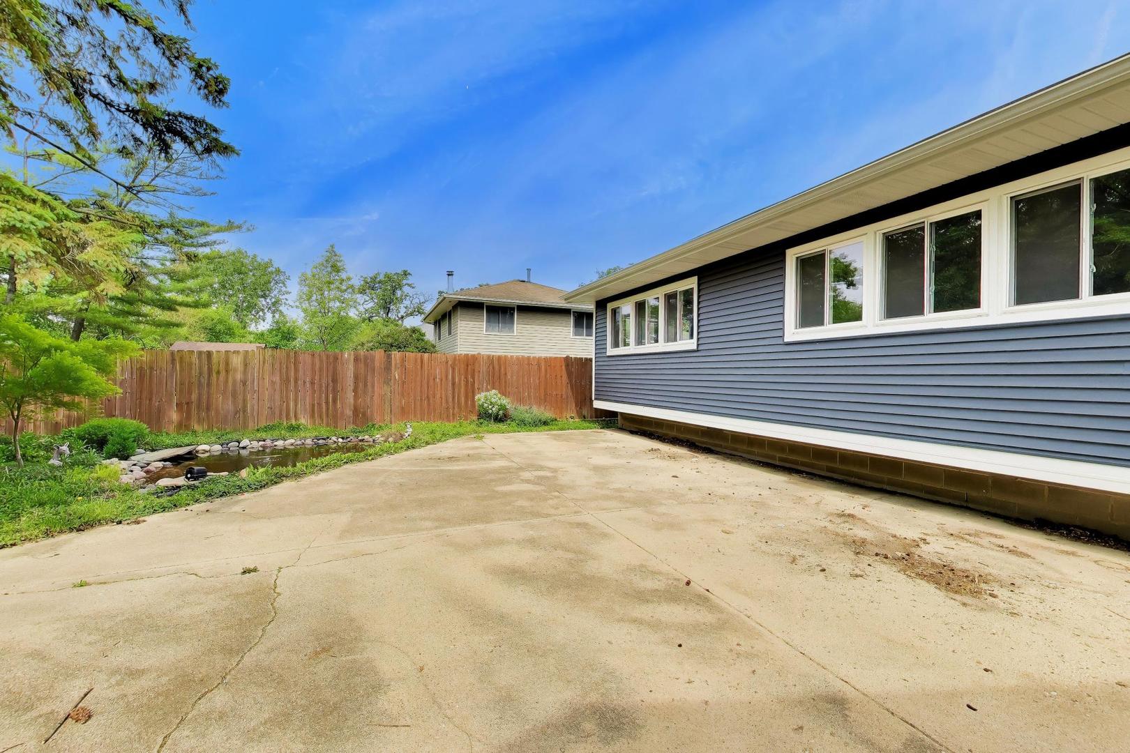 714 Memorial Road Bensenville, IL 60106 - Photo 23 of 28 Gallery Image 23