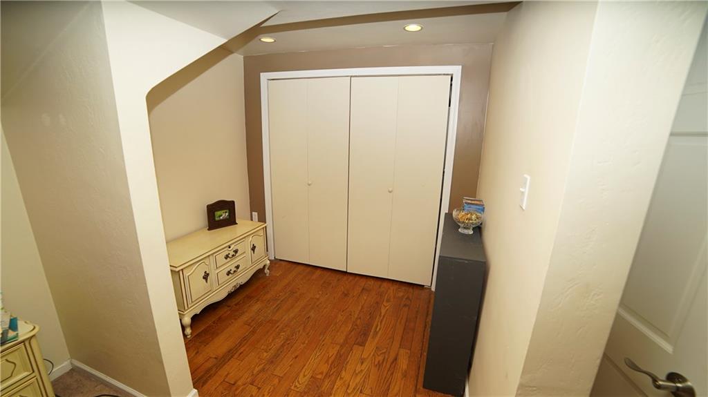 5320 Baptist Road Pittsburgh, PA 15236 - Photo 11 of 25 Gallery Image 11
