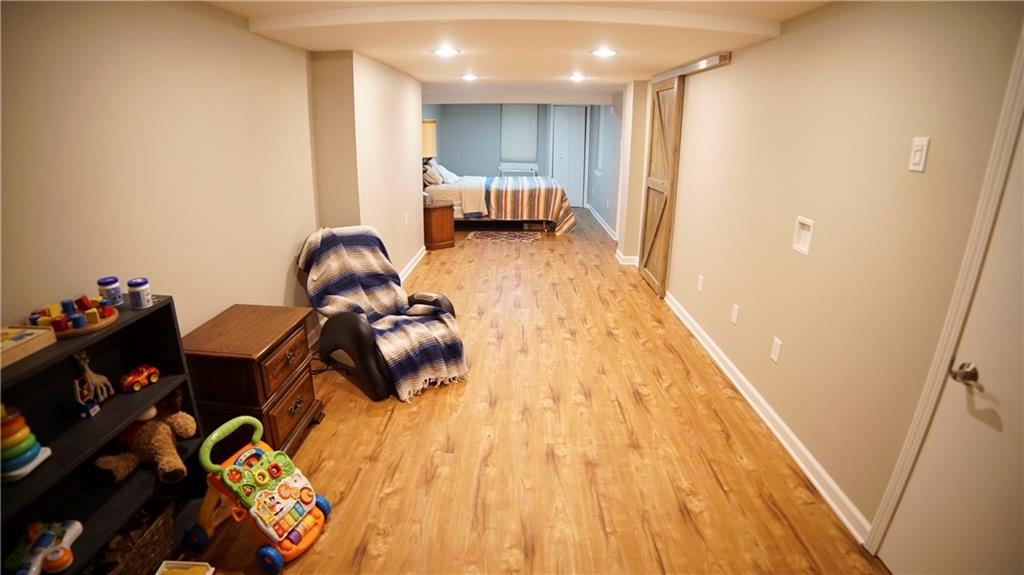5320 Baptist Road Pittsburgh, PA 15236 - Photo 19 of 25 Gallery Image 19
