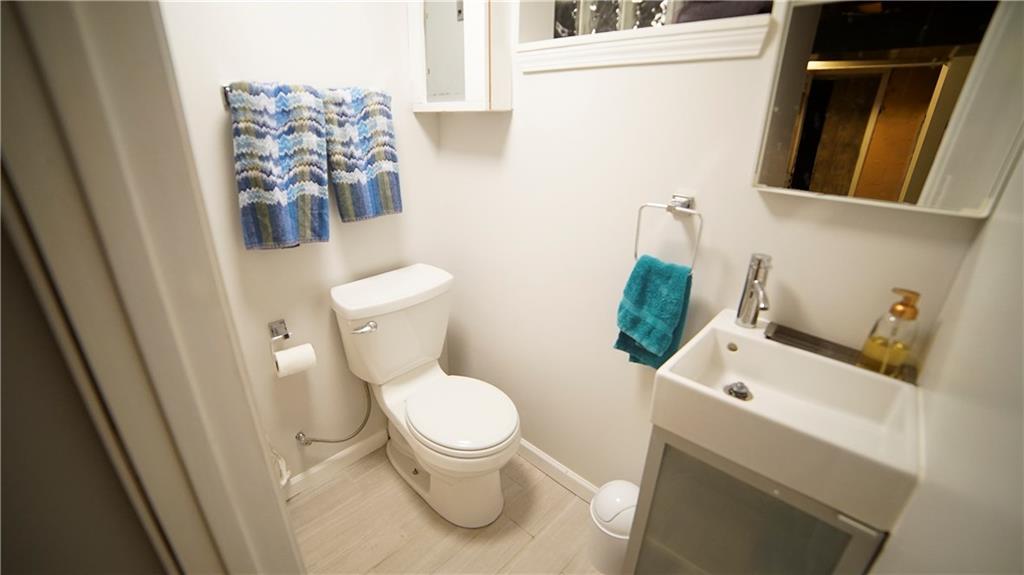 5320 Baptist Road Pittsburgh, PA 15236 - Photo 21 of 25 Gallery Image 21