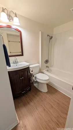 $3,900 | 340 Kawaihae Street, Unit H, Honolulu, HI 96825