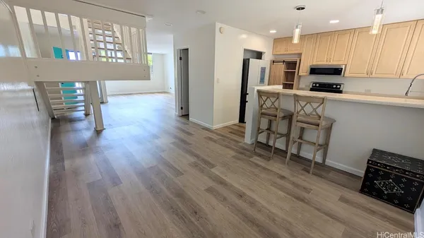 $3,900 | 340 Kawaihae Street, Unit H, Honolulu, HI 96825