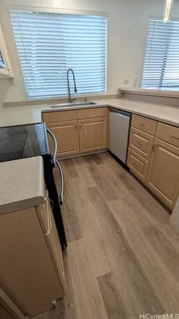 $3,900 | 340 Kawaihae Street, Unit H, Honolulu, HI 96825