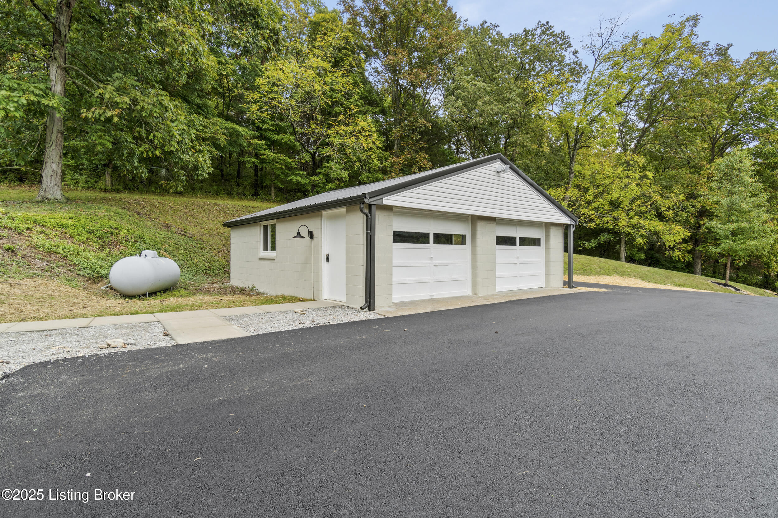 9909 Back Run Road Louisville, KY 40299 - Photo 39 of 46 dsc05205
