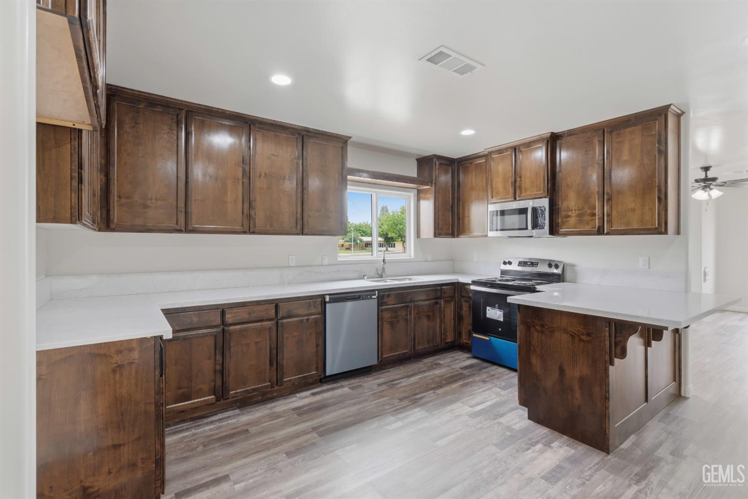 Undisclosed Address Taft, CA 93268 - Photo 13 of 30