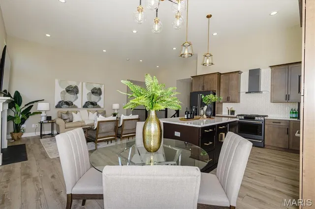 $399,900 | 1 Brookmont @ Ryehill Manor Street, St. Peters, MO 63376