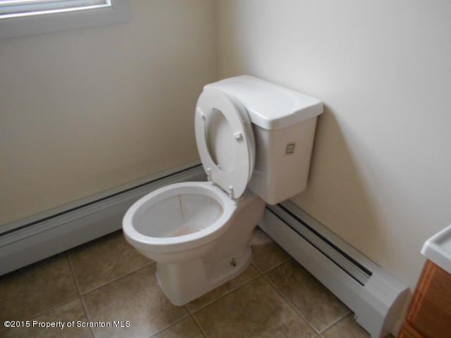 155 Mountain Road Berwick, PA 18603 - Photo 5 of 10 Gallery Image 5