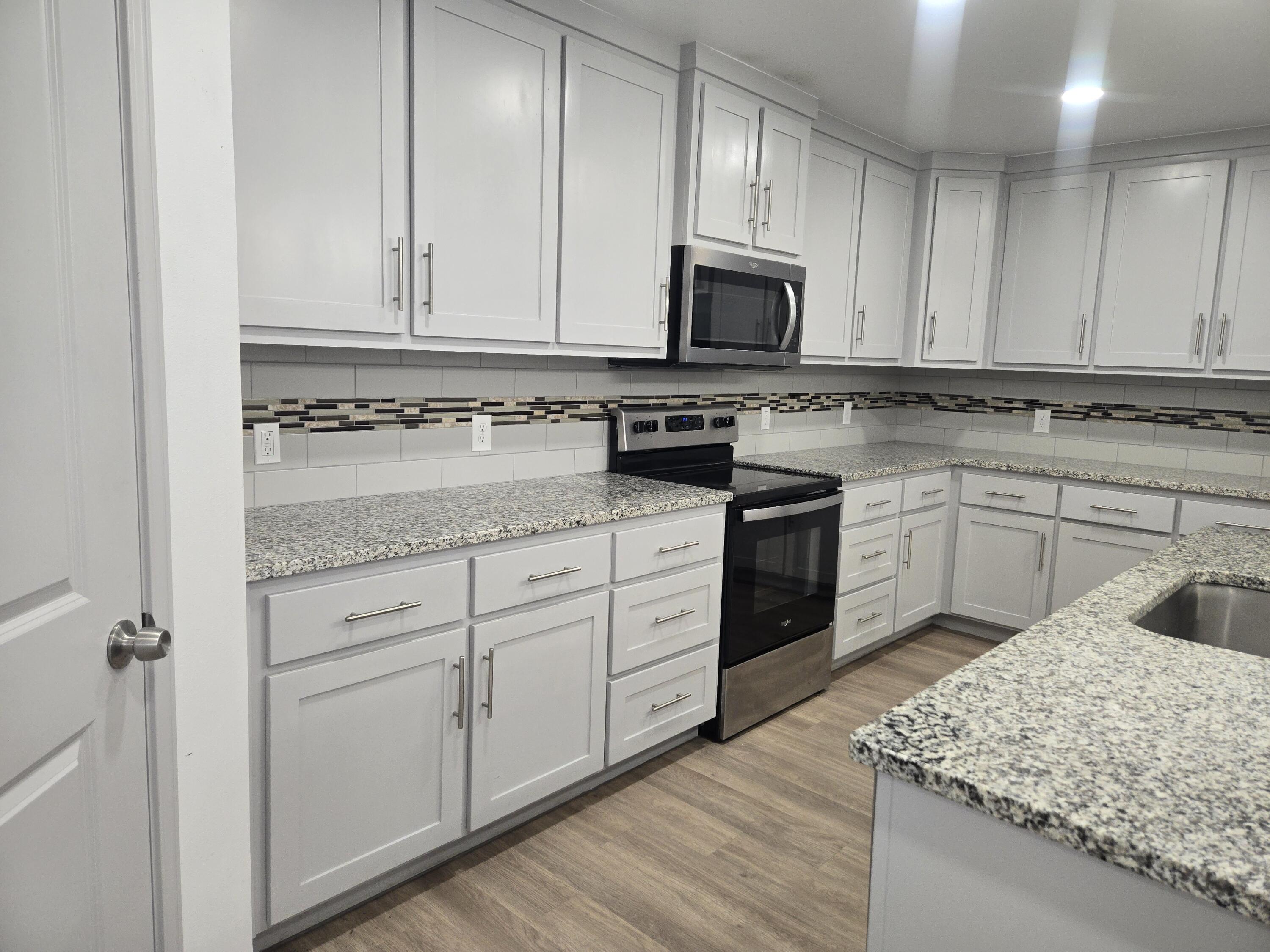 2108 88th Street Lubbock, TX 79423 - Photo 5 of 29 20260522_142702