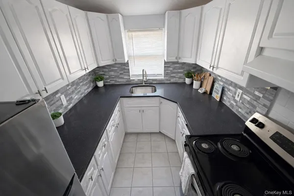 $3,650 | 72-18 Elizabeth Avenue, Unit 2 | Arverne
