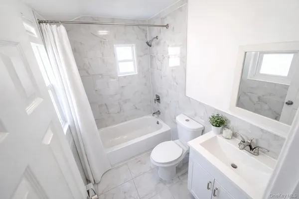 $3,650 | 72-18 Elizabeth Avenue, Unit 2 | Arverne