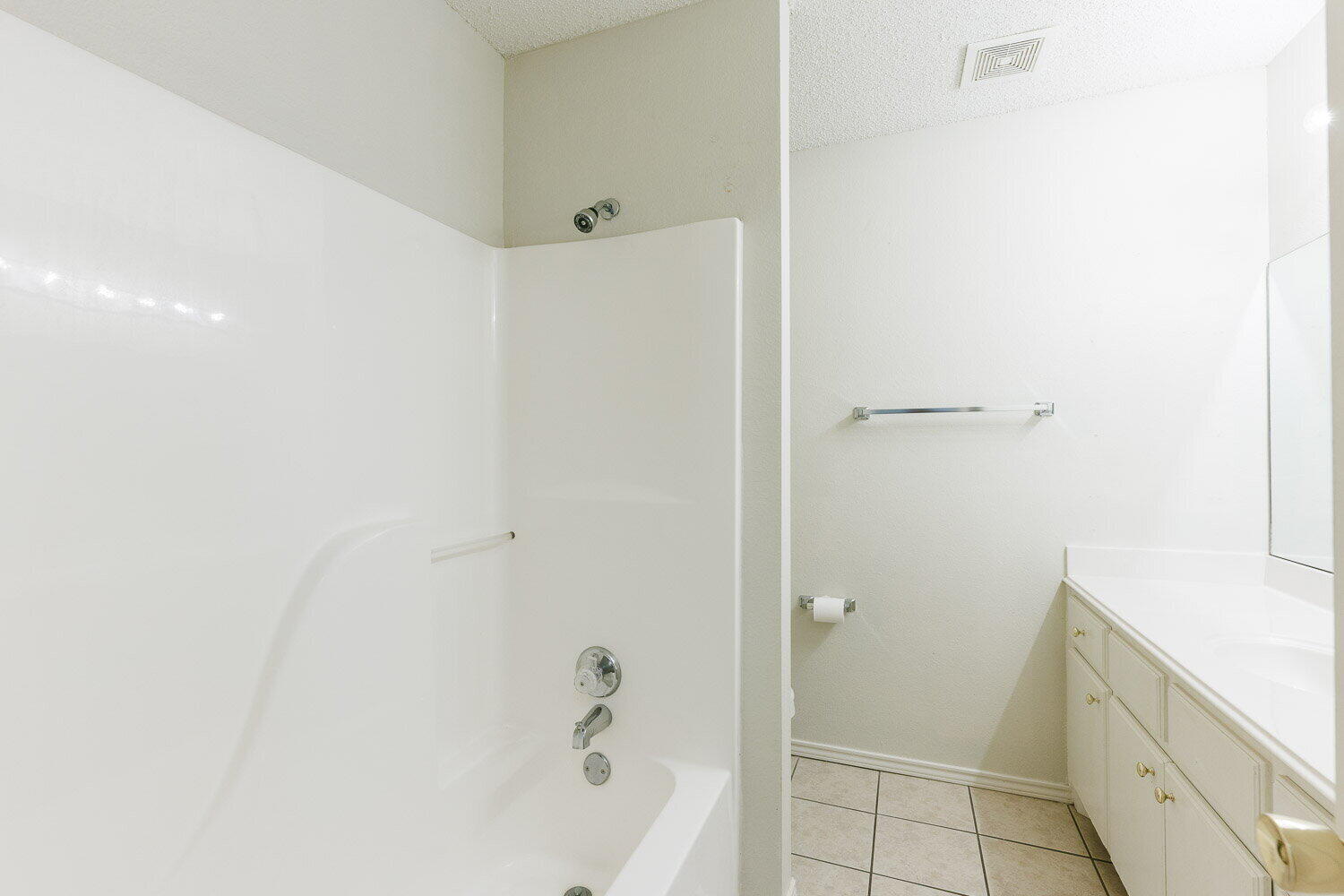 2614 81st Street, Unit B Lubbock, TX 79423 - Photo 17 of 22 large (16)