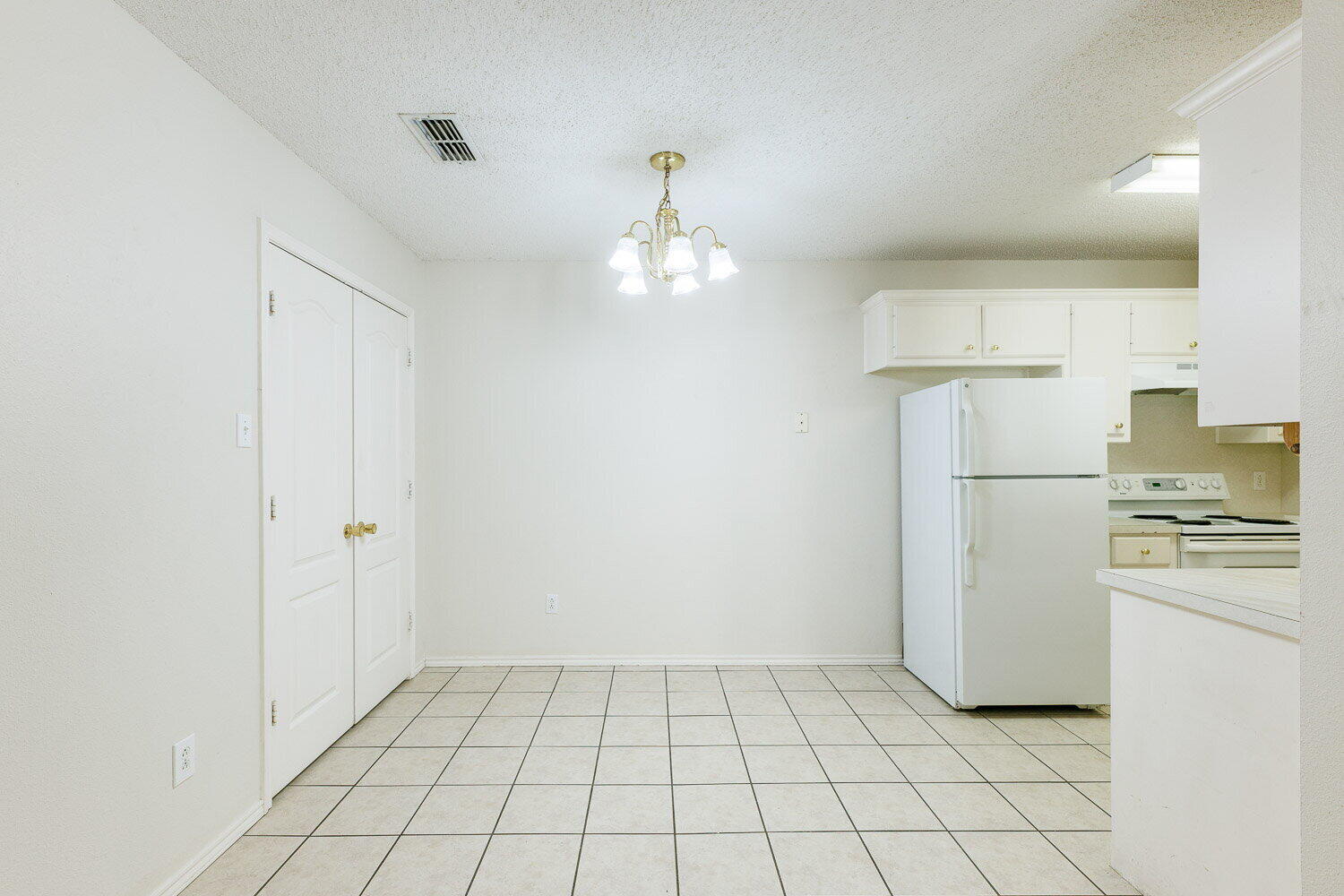 2614 81st Street, Unit B Lubbock, TX 79423 - Photo 4 of 22 large (3)