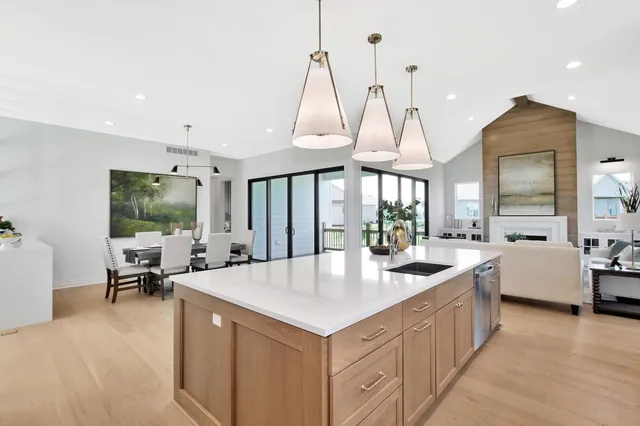 $847,883 | 3613 North Bristol Street, Wichita, KS 67226