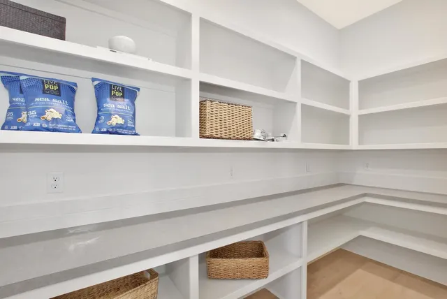 $847,883 | 3613 North Bristol Street, Wichita, KS 67226