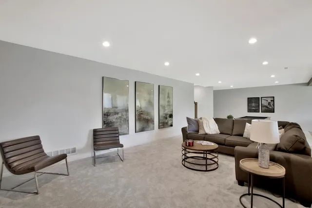 $847,883 | 3613 North Bristol Street, Wichita, KS 67226