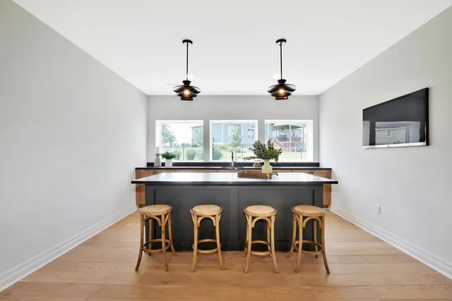 $847,883 | 3613 North Bristol Street, Wichita, KS 67226