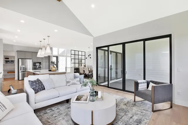 $847,883 | 3613 North Bristol Street, Wichita, KS 67226