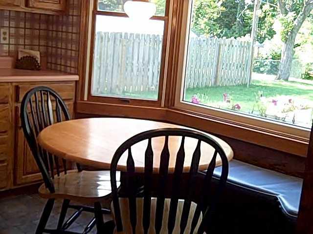 484 Pickett Street Plainfield, IN 46168 - Photo 5 of 12