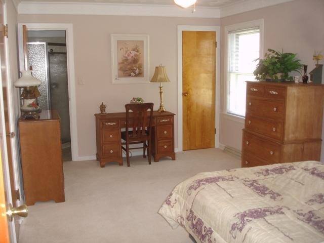 484 Pickett Street Plainfield, IN 46168 - Photo 9 of 12