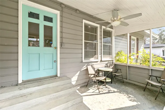 a living room filled with furniture