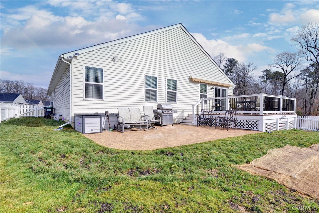 204 Arbordale Loop Williamsburg, VA 23188 - Photo 27 of 41 a view of a house with backyard and sitting area