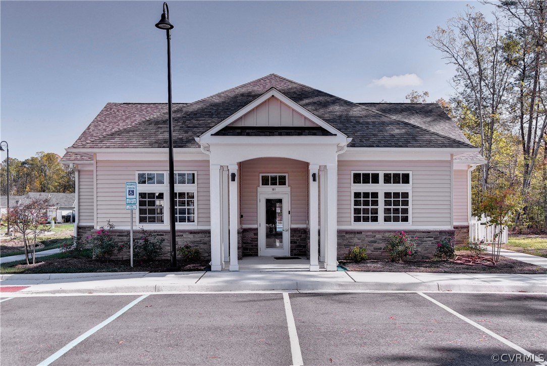 204 Arbordale Loop Williamsburg, VA 23188 - Photo 34 of 41 a front view of a house with a yard