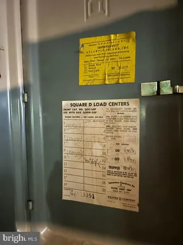 a view of livingroom with furniture