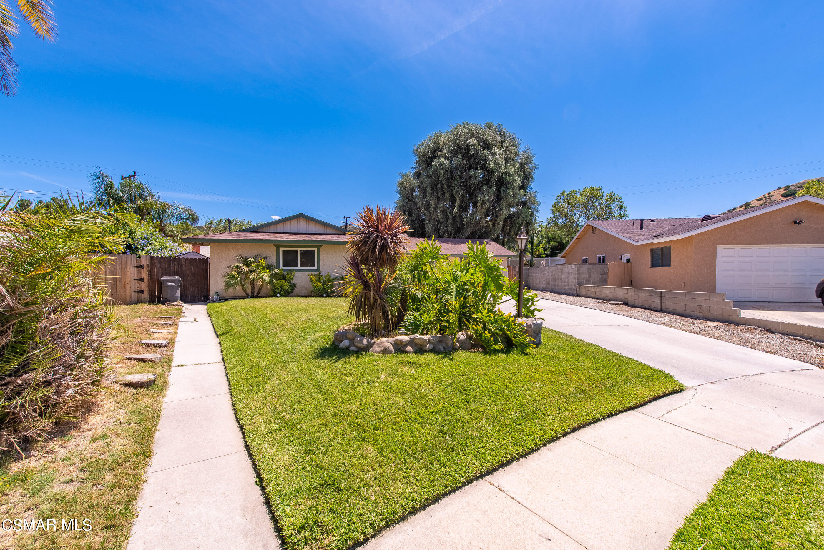 1616 Ona Circle Simi Valley, CA 93063 - Photo 3 of 36 1616 Ona Cir Simi Valley-3