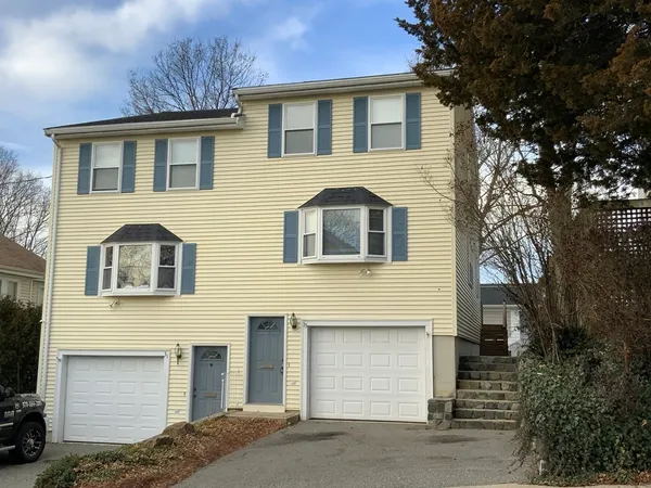 $3,300 | 33 Richardson Street, Unit 33, Wakefield, MA 01880