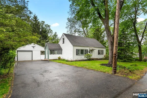 $5,300 | 85 Serpentine Road, Demarest, NJ 07627