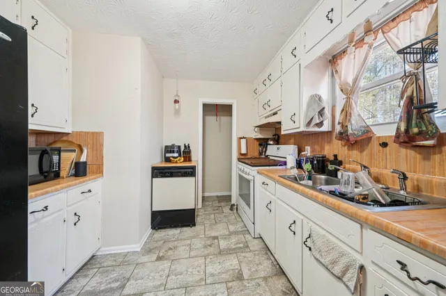 $199,000 | 137 West James Circle, Hampton, GA 30228