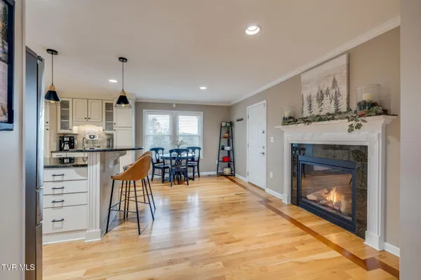 $910,000 | 512 Hideaway Farm Road, Piney Flats, TN 37686