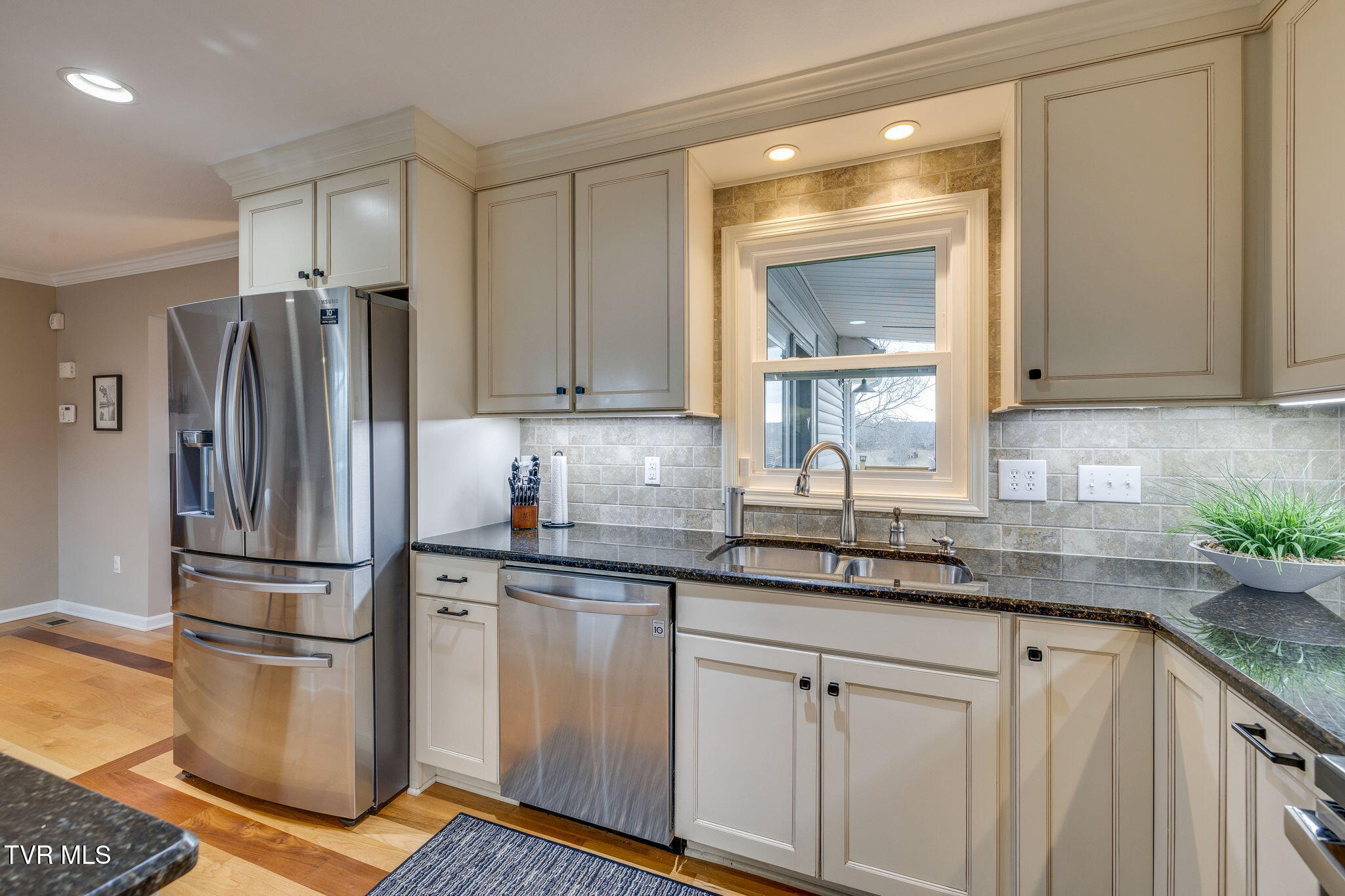 512 Hideaway Farm Road Piney Flats, TN 37686 - Photo 16 of 58 016