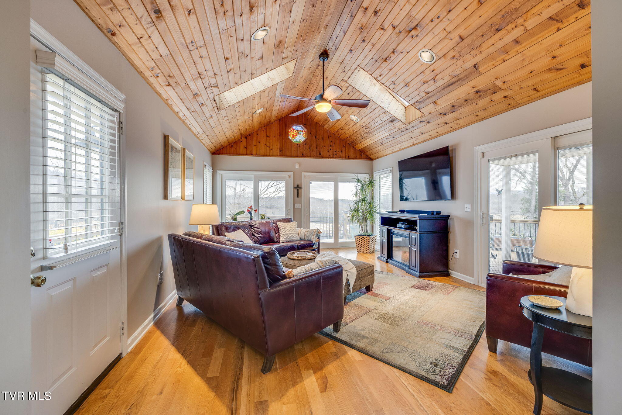 512 Hideaway Farm Road Piney Flats, TN 37686 - Photo 17 of 58 017