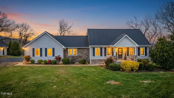 $910,000 | 512 Hideaway Farm Road, Piney Flats, TN 37686